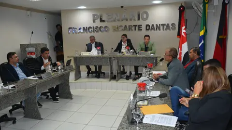 Vereadores de Santa Luzia aprovam pedidos de melhorias nas áreas de infraestrutura, zeladoria, saúde e várias homenagens