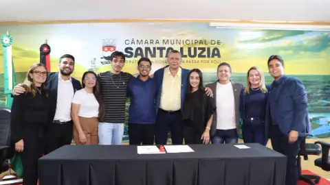 Câmara Municipal de Santa Luzia recepciona alunos do programa "Primeira Chance" que iniciarão estágio na Casa Legislativa