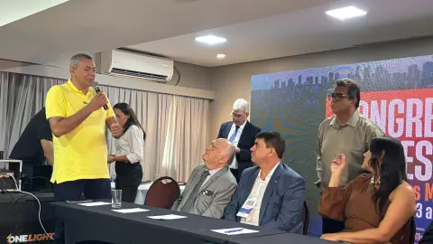Presidente Félix Júnior participa da abertura do Congresso Nordestino de Legislativos Municipais e defende fortalecimento das câmaras