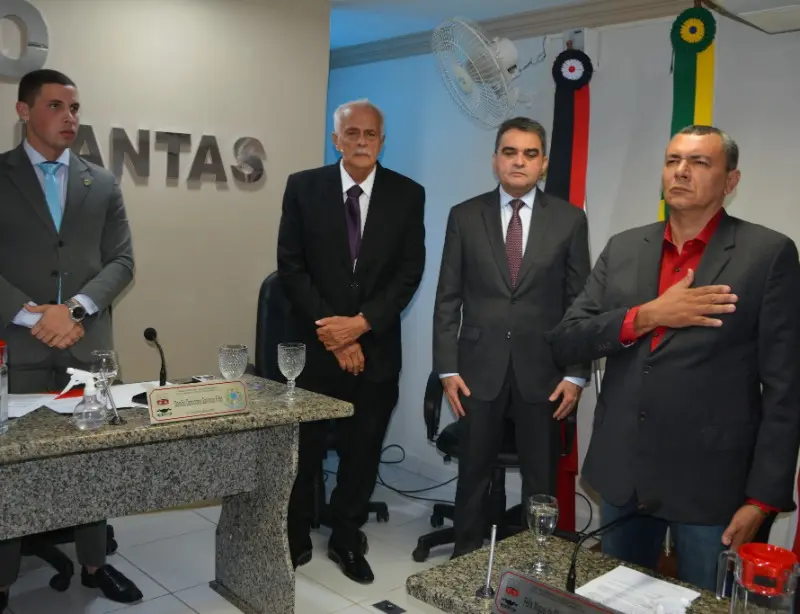 Câmara Municipal de Santa Luzia realiza solenidade histórica de transmissão de cargo no Poder Executivo