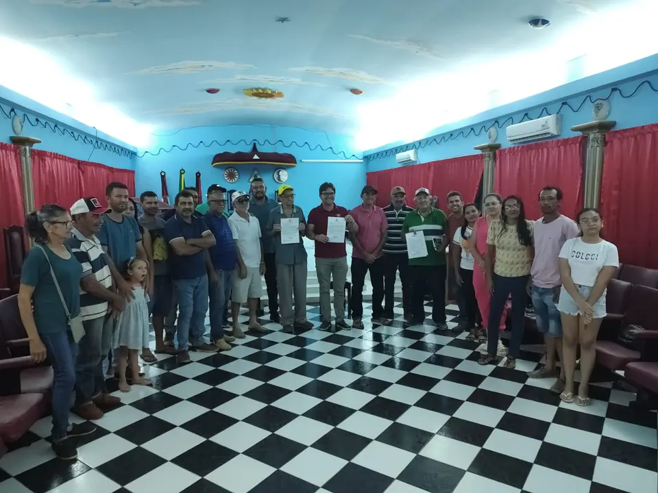 Câmara de Vereadores de Santa Luzia recebe representantes da Comunidade Barra e firma compromisso com a criação da queijeira