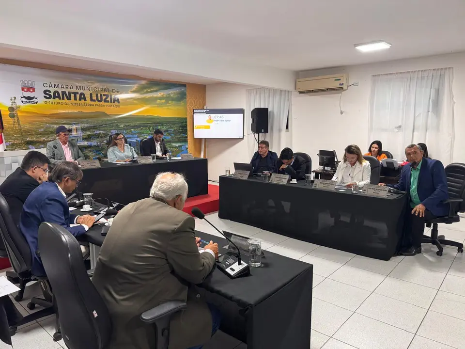 Câmara de Santa Luzia aprova por unanimidade projetos que garantem adicionais à enfermagem e a servidores da limpeza e do tratamento de esgoto