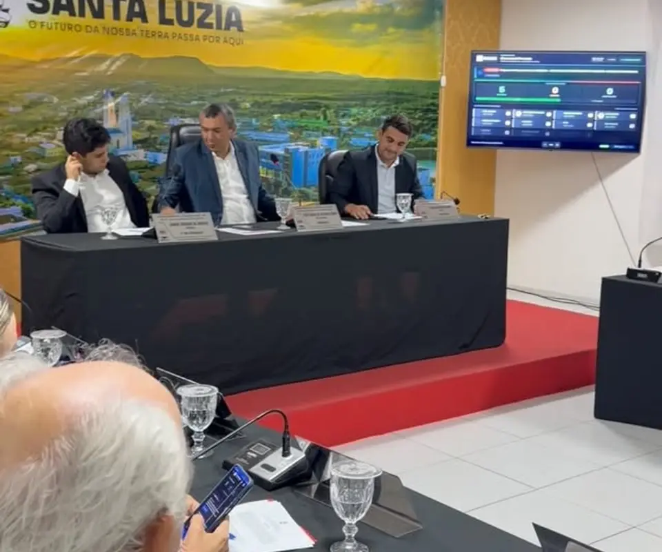 Sessão da Câmara marca diálogo e compromisso com o desenvolvimento do município